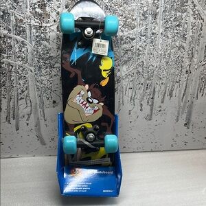 Vintage Looney Tunes Tasmanian Devil 2000 Warner Bros Original Skateboard NEW